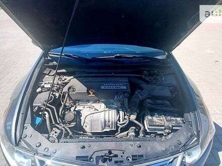 Серый Хонда Аккорд, объемом двигателя 2.2 л и пробегом 217 тыс. км за 8700 $, фото 1 на Automoto.ua