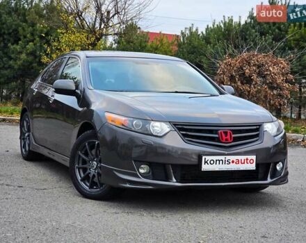 Серый Хонда Аккорд, объемом двигателя 2.4 л и пробегом 380 тыс. км за 10499 $, фото 1 на Automoto.ua