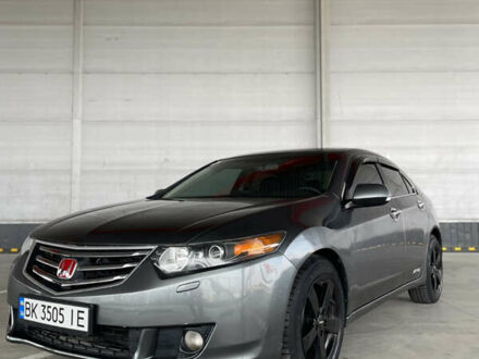 Серый Хонда Аккорд, объемом двигателя 2.2 л и пробегом 300 тыс. км за 8450 $, фото 1 на Automoto.ua