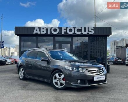 Сірий Хонда Аккорд, об'ємом двигуна 2.35 л та пробігом 244 тис. км за 9490 $, фото 1 на Automoto.ua