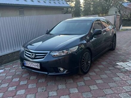 Серый Хонда Аккорд, объемом двигателя 2.35 л и пробегом 210 тыс. км за 11499 $, фото 1 на Automoto.ua