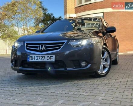 Серый Хонда Аккорд, объемом двигателя 2.35 л и пробегом 165 тыс. км за 11900 $, фото 1 на Automoto.ua