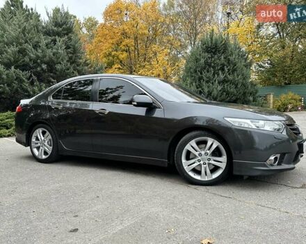 Серый Хонда Аккорд, объемом двигателя 2.4 л и пробегом 178 тыс. км за 11500 $, фото 1 на Automoto.ua