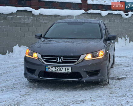 Серый Хонда Аккорд, объемом двигателя 2.36 л и пробегом 230 тыс. км за 9950 $, фото 1 на Automoto.ua