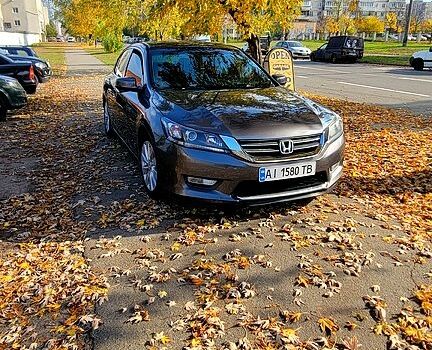 Серый Хонда Аккорд, объемом двигателя 2.4 л и пробегом 212 тыс. км за 12000 $, фото 1 на Automoto.ua