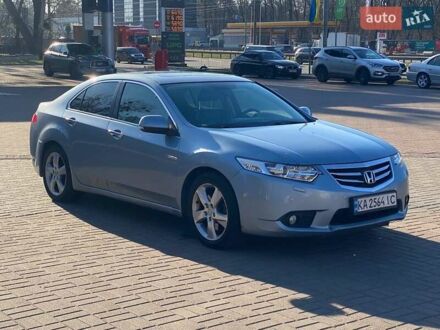 Серый Хонда Аккорд, объемом двигателя 2.35 л и пробегом 213 тыс. км за 9900 $, фото 1 на Automoto.ua