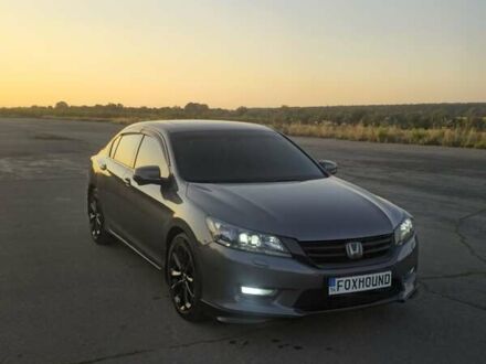 Сірий Хонда Аккорд, об'ємом двигуна 3.47 л та пробігом 195 тис. км за 15500 $, фото 1 на Automoto.ua