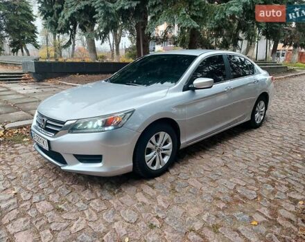 Сірий Хонда Аккорд, об'ємом двигуна 2.36 л та пробігом 235 тис. км за 9400 $, фото 1 на Automoto.ua
