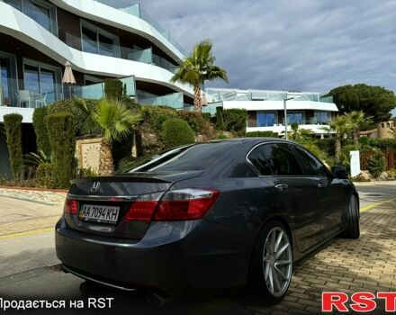 Серый Хонда Аккорд, объемом двигателя 2.4 л и пробегом 205 тыс. км за 16500 $, фото 1 на Automoto.ua