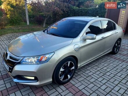 Хонда Аккорд 2013 в Запорожье на Automoto.ua Серый Хонда Аккорд, объемом двигателя 2 л и пробегом 251 тыс. км за 12000 $, фото 1 на Automoto.ua