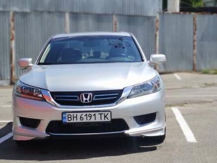Серый Хонда Аккорд, объемом двигателя 2 л и пробегом 160 тыс. км за 14000 $, фото 1 на Automoto.ua