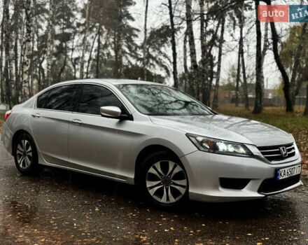Серый Хонда Аккорд, объемом двигателя 2.35 л и пробегом 173 тыс. км за 10999 $, фото 1 на Automoto.ua