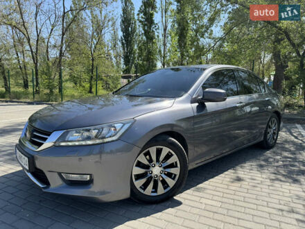 Хонда Аккорд 2013 у Запоріжжя на Automoto.ua Сірий Хонда Аккорд, об'ємом двигуна 2.4 л та пробігом 250 тис. км за 14999 $, фото 1 на Automoto.ua