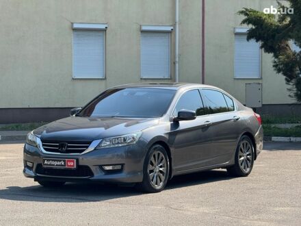 Серый Хонда Аккорд, объемом двигателя 2.4 л и пробегом 267 тыс. км за 13990 $, фото 1 на Automoto.ua