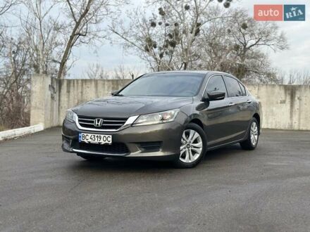 Хонда Аккорд 2014 у Києві на Automoto.ua Сірий Хонда Аккорд, об'ємом двигуна 2.4 л та пробігом 158 тис. км за 10599 $, фото 1 на Automoto.ua