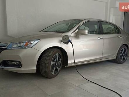 Хонда Аккорд 2014 у Умани на Automoto.ua Сірий Хонда Аккорд, об'ємом двигуна 2 л та пробігом 103 тис. км за 15679 $, фото 1 на Automoto.ua
