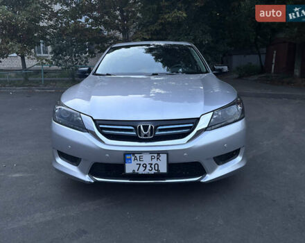 Серый Хонда Аккорд, объемом двигателя 2 л и пробегом 179 тыс. км за 13499 $, фото 1 на Automoto.ua