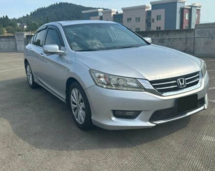 Серый Хонда Аккорд, объемом двигателя 3.5 л и пробегом 73 тыс. км за 8000 $, фото 1 на Automoto.ua