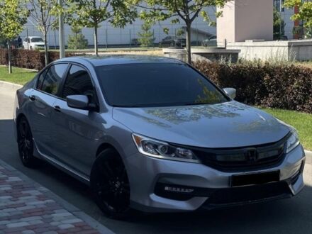 Сірий Хонда Аккорд, об'ємом двигуна 2.4 л та пробігом 135 тис. км за 12250 $, фото 1 на Automoto.ua