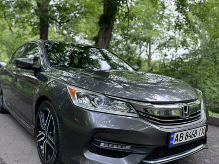 Хонда Аккорд 2017 у Вінниці на Automoto.ua Сірий Хонда Аккорд, об'ємом двигуна 2.36 л та пробігом 65 тис. км за 13000 $, фото 1 на Automoto.ua