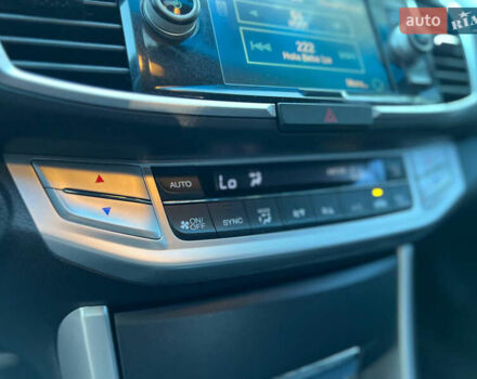 Синий Хонда Аккорд, объемом двигателя 2.4 л и пробегом 230 тыс. км за 11000 $, фото 39 на Automoto.ua