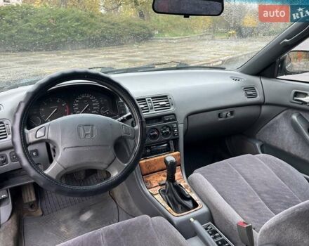 Синій Хонда Аккорд, об'ємом двигуна 2 л та пробігом 300 тис. км за 2300 $, фото 13 на Automoto.ua