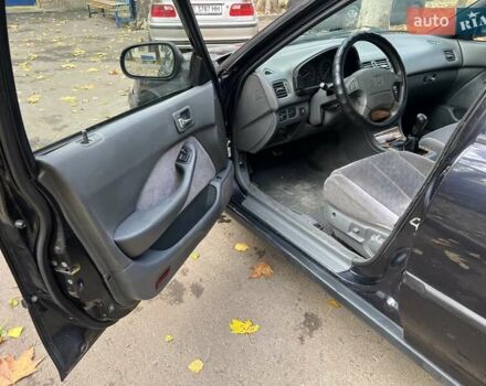 Синій Хонда Аккорд, об'ємом двигуна 2 л та пробігом 300 тис. км за 2300 $, фото 6 на Automoto.ua