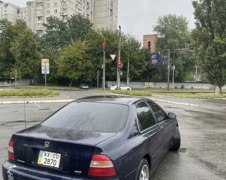 Синий Хонда Аккорд, объемом двигателя 2.2 л и пробегом 332 тыс. км за 3000 $, фото 3 на Automoto.ua