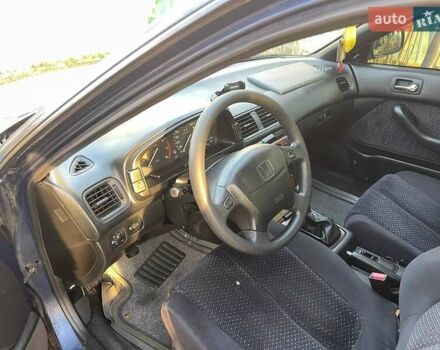 Синий Хонда Аккорд, объемом двигателя 1.85 л и пробегом 292 тыс. км за 2500 $, фото 3 на Automoto.ua