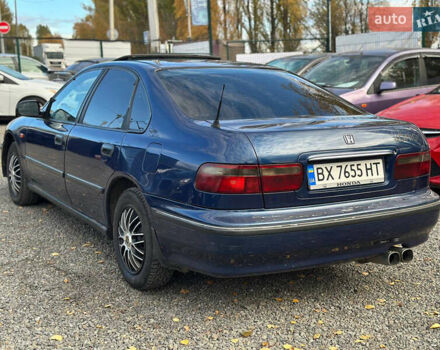 Синий Хонда Аккорд, объемом двигателя 1.85 л и пробегом 379 тыс. км за 2400 $, фото 4 на Automoto.ua