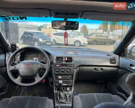 Синий Хонда Аккорд, объемом двигателя 1.85 л и пробегом 379 тыс. км за 2400 $, фото 5 на Automoto.ua