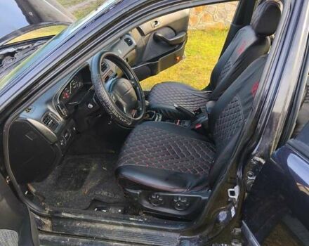 Синий Хонда Аккорд, объемом двигателя 2 л и пробегом 350 тыс. км за 1850 $, фото 6 на Automoto.ua