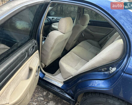 Синий Хонда Аккорд, объемом двигателя 1.85 л и пробегом 250 тыс. км за 2500 $, фото 8 на Automoto.ua