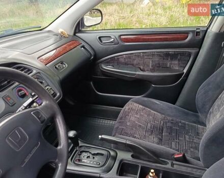Синий Хонда Аккорд, объемом двигателя 1.8 л и пробегом 340 тыс. км за 3500 $, фото 30 на Automoto.ua