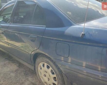 Синий Хонда Аккорд, объемом двигателя 1.8 л и пробегом 398 тыс. км за 3000 $, фото 5 на Automoto.ua