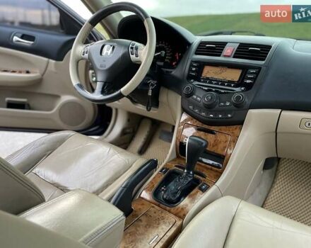 Синий Хонда Аккорд, объемом двигателя 2.4 л и пробегом 338 тыс. км за 5700 $, фото 11 на Automoto.ua