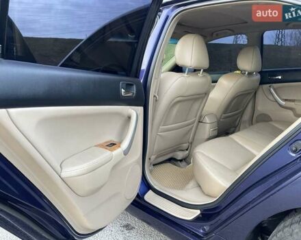 Синий Хонда Аккорд, объемом двигателя 2.4 л и пробегом 338 тыс. км за 5700 $, фото 14 на Automoto.ua