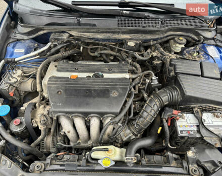 Синий Хонда Аккорд, объемом двигателя 2 л и пробегом 254 тыс. км за 5800 $, фото 12 на Automoto.ua