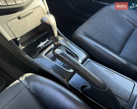 Синий Хонда Аккорд, объемом двигателя 2.35 л и пробегом 229 тыс. км за 7400 $, фото 20 на Automoto.ua