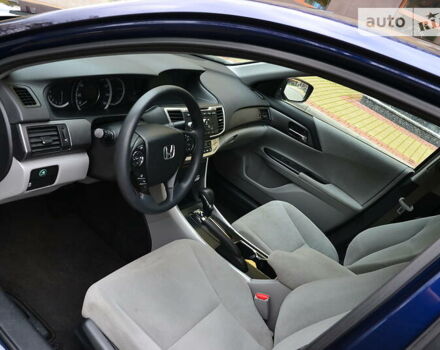 Синий Хонда Аккорд, объемом двигателя 2.4 л и пробегом 204 тыс. км за 9999 $, фото 18 на Automoto.ua