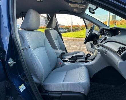 Синий Хонда Аккорд, объемом двигателя 2.4 л и пробегом 197 тыс. км за 9999 $, фото 12 на Automoto.ua