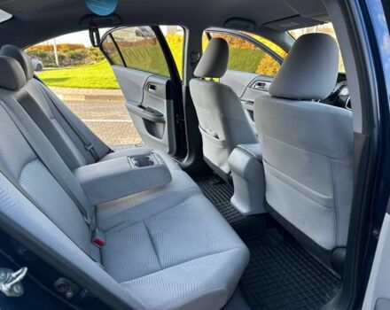 Синий Хонда Аккорд, объемом двигателя 2.4 л и пробегом 197 тыс. км за 9999 $, фото 13 на Automoto.ua