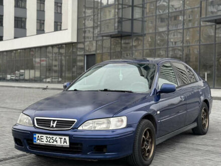 Синій Хонда Аккорд, об'ємом двигуна 2 л та пробігом 253 тис. км за 3299 $, фото 1 на Automoto.ua