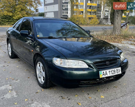 Зеленый Хонда Аккорд, объемом двигателя 3 л и пробегом 400 тыс. км за 2850 $, фото 1 на Automoto.ua