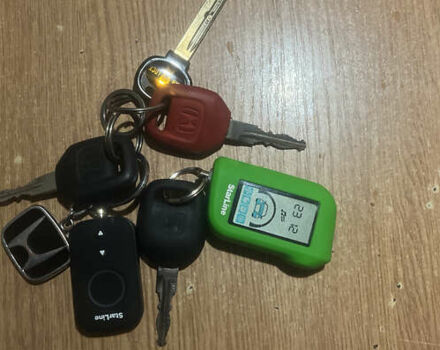 Зелений Хонда Аккорд, об'ємом двигуна 2 л та пробігом 450 тис. км за 2800 $, фото 16 на Automoto.ua