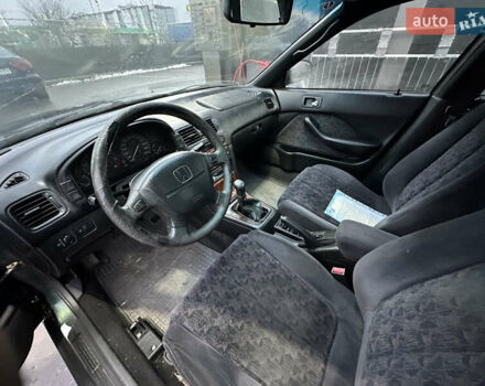 Зеленый Хонда Аккорд, объемом двигателя 2 л и пробегом 395 тыс. км за 1899 $, фото 9 на Automoto.ua