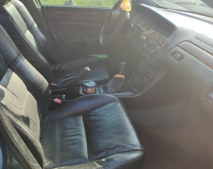 Зелений Хонда Аккорд, об'ємом двигуна 1.6 л та пробігом 258 тис. км за 3500 $, фото 5 на Automoto.ua