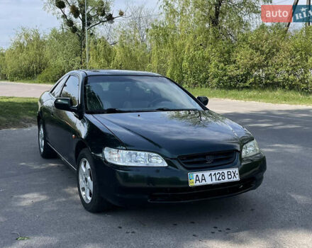 Зелений Хонда Аккорд, об'ємом двигуна 3 л та пробігом 400 тис. км за 3000 $, фото 1 на Automoto.ua