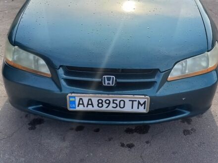 Хонда Аккорд 1998 у Городне на Automoto.ua Зелений Хонда Аккорд, об'ємом двигуна 2.3 л та пробігом 228 тис. км за 3700 $, фото 1 на Automoto.ua