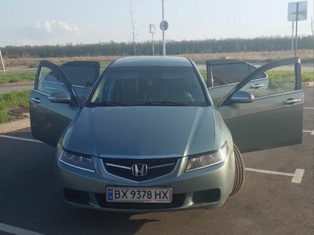 Хонда Аккорд 2004 у Вінниці на Automoto.ua Зелений Хонда Аккорд, об'ємом двигуна 2 л та пробігом 270 тис. км за 4900 $, фото 1 на Automoto.ua